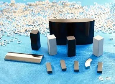 国民手机用眼行为大数据报告与铸造材料技术研发的交叉分析